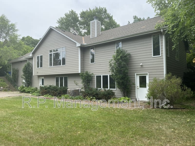 4626 Linnea Ln – photo 1