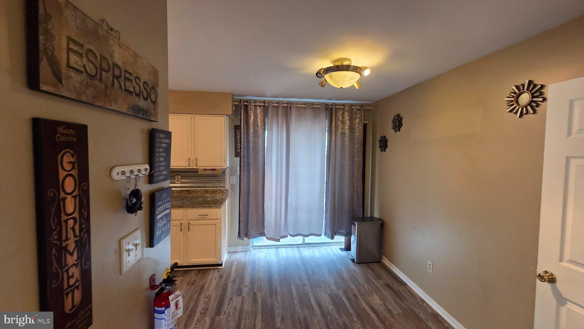 10 WESLEY Lane – photo 3