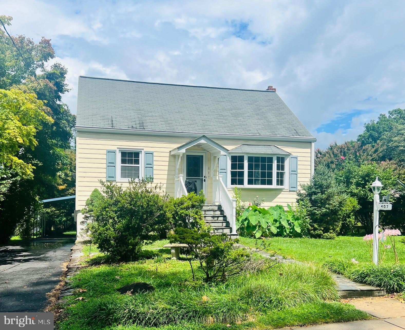 407 ANDERSON Avenue – photo 2