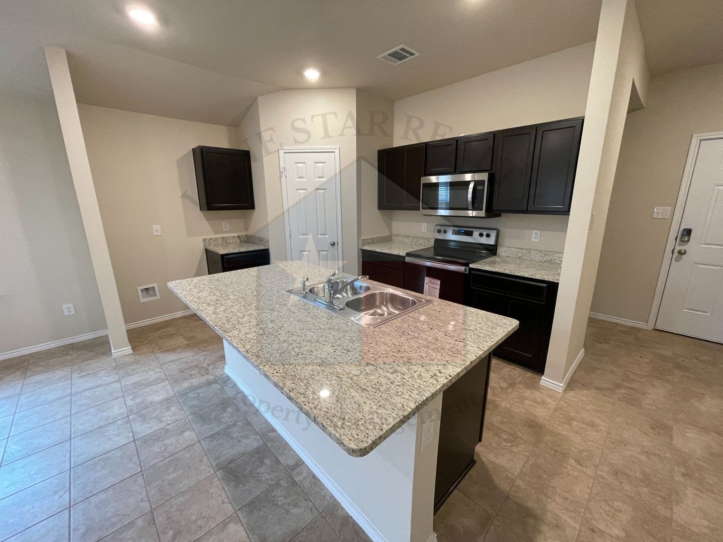 4-Bedroom House for Rent in Killeen – photo 5
