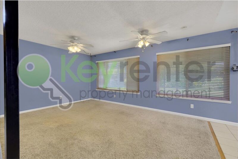 7005 Woodside Drive – photo 5