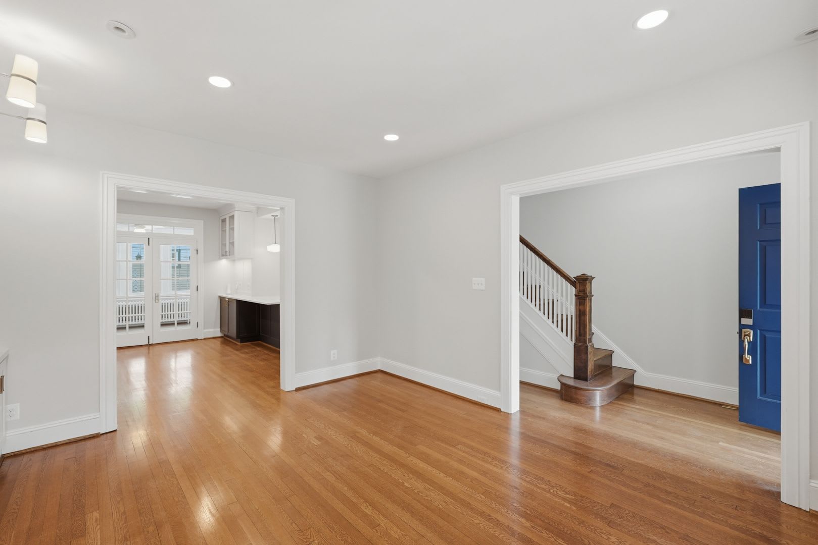 Glover Park Townhome – photo 3