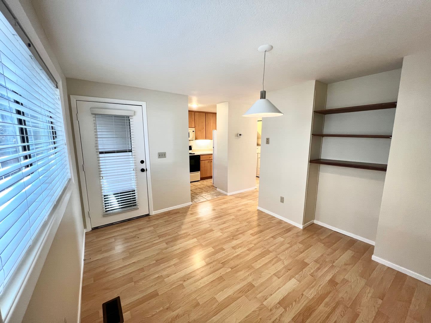 Great 1 Bed 1 5 Bath With Additional Loft Office Room In Nw Bend 2112 Nw Harriman – photo 2