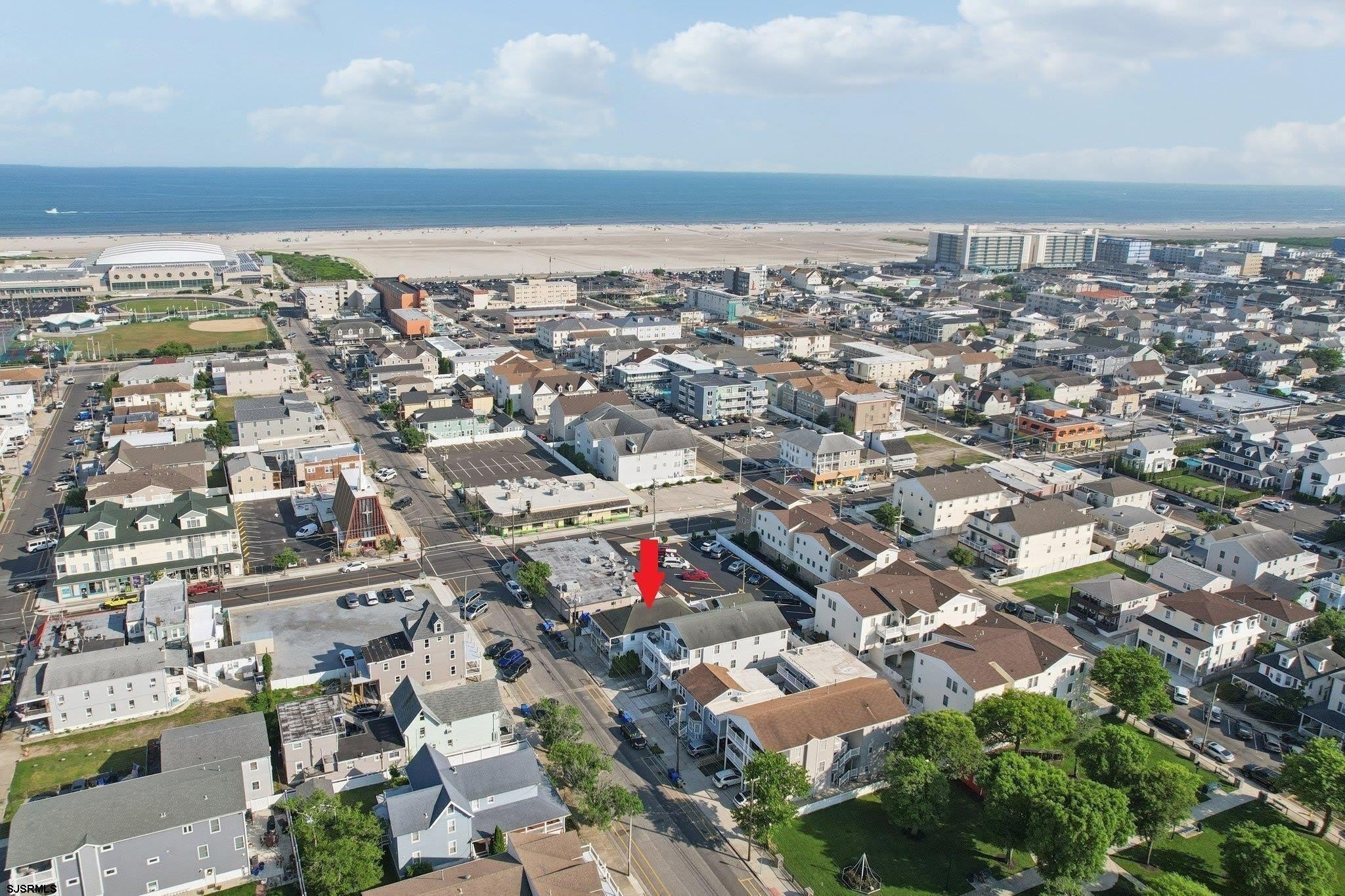 148 E Burk Ave – photo 2