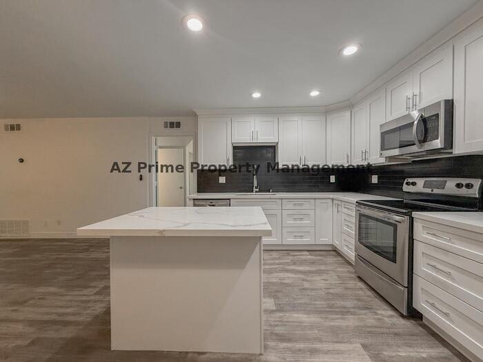 5525 East Thomas Road – photo 5