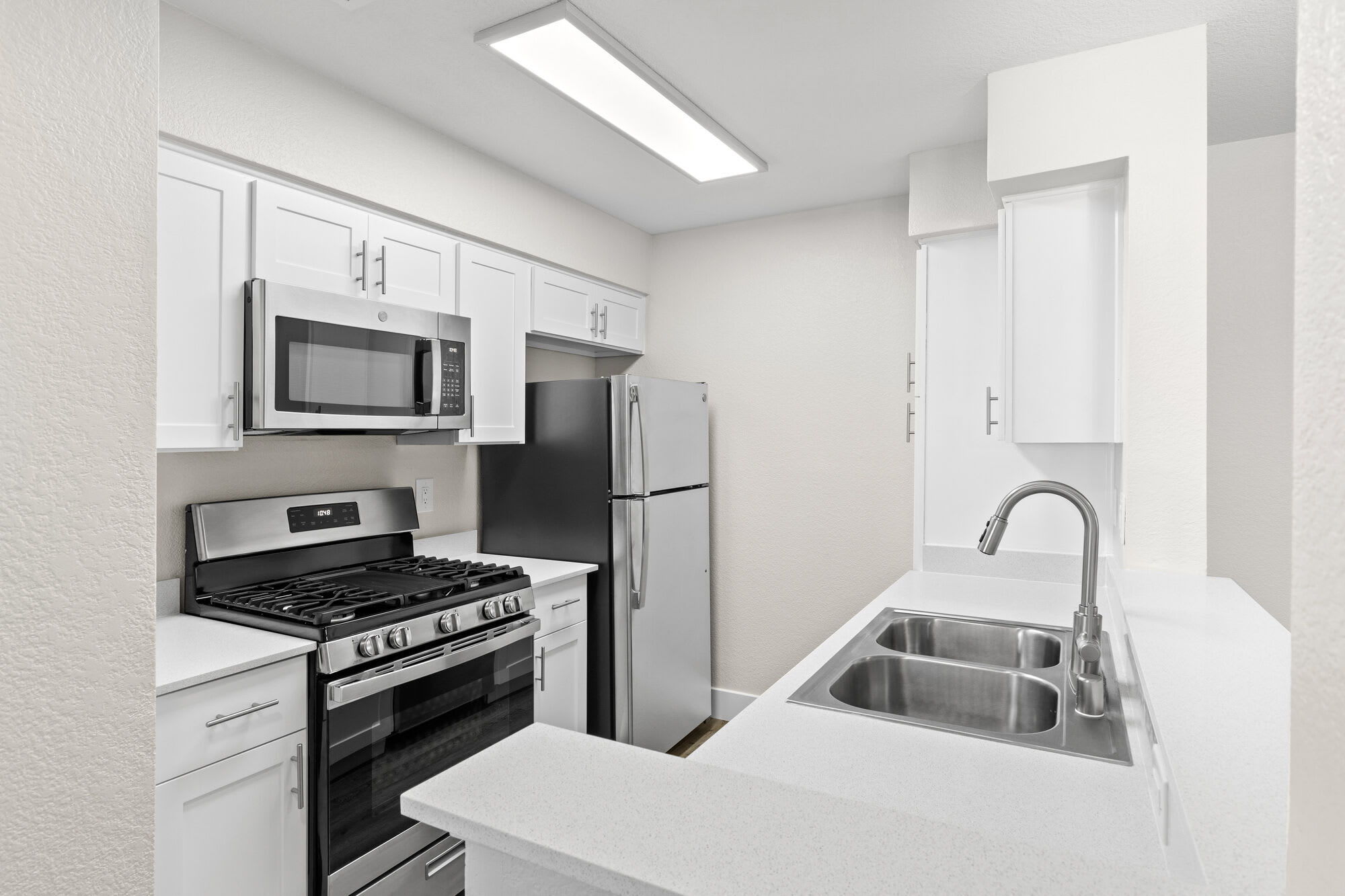 The Sycamores Apartments – photo 3