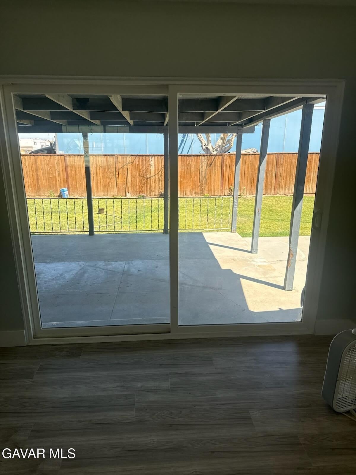 5661 E Avenue T – photo 4