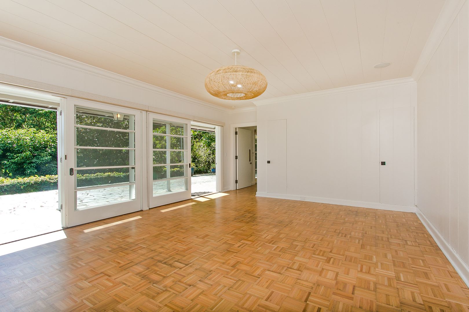Rarely Available Private Estate in Manoa! Move in Ready! – photo 4