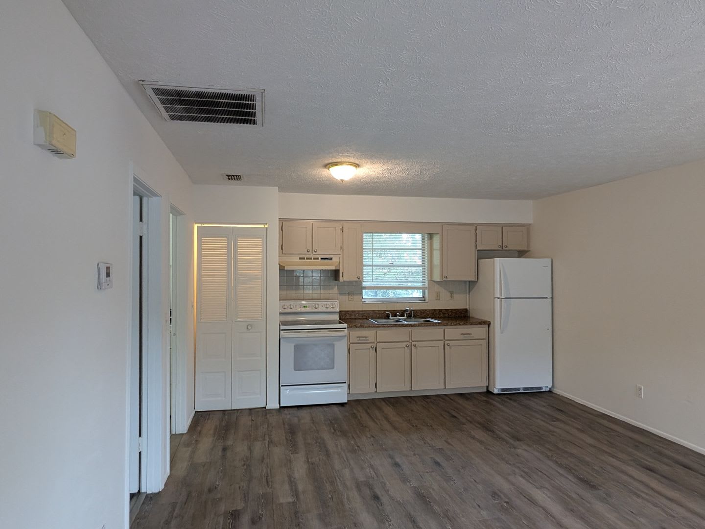 1 bed/1 bath $1,000/month in Dade City! – photo 5