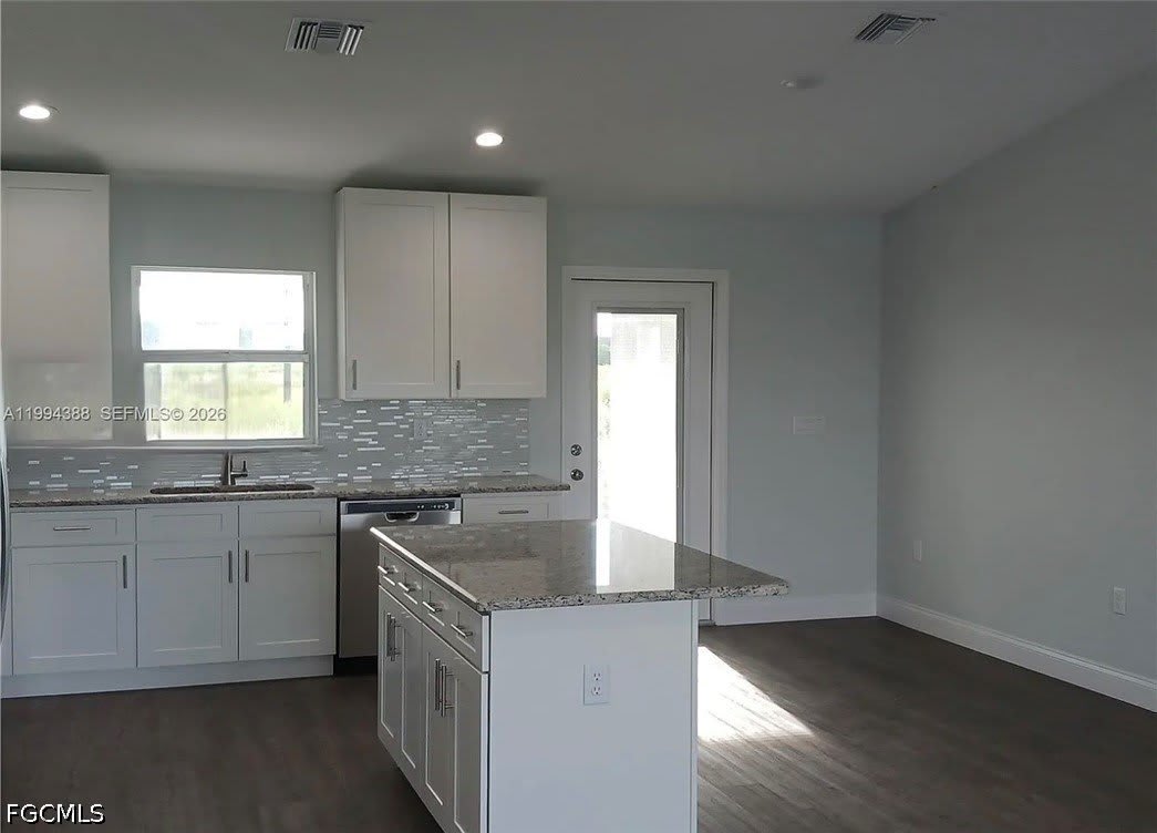 634 Royce Road – photo 4