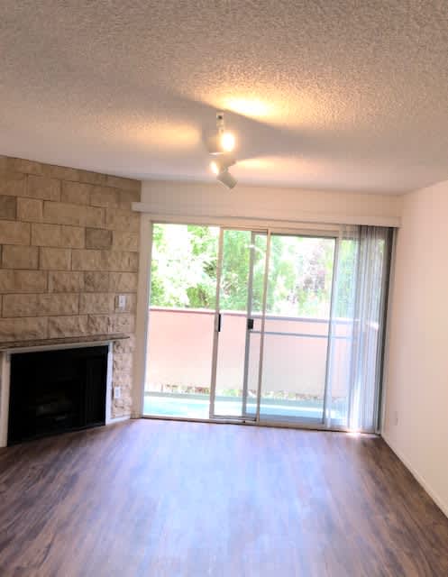 5320 Whitsett Avenue – photo 3