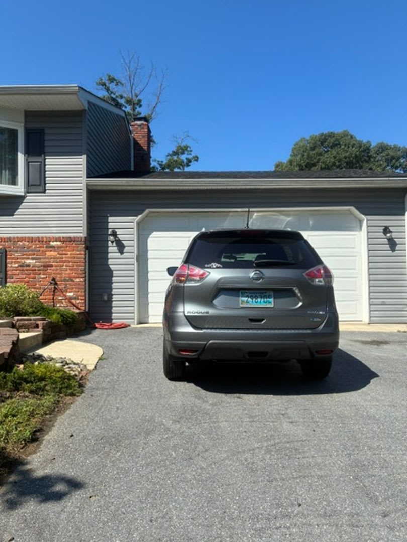 Spacious 3-Bedroom Home in a Water-Privileged Pasadena Community – photo 2