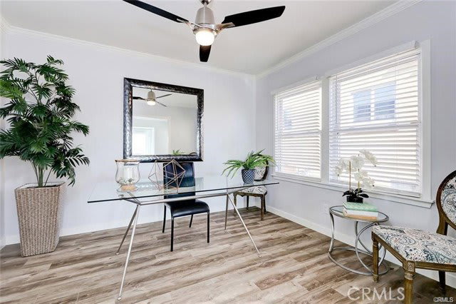 325 Avenue G – photo 5