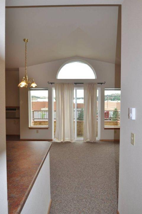 640 Lake Elmo Drive – photo 3