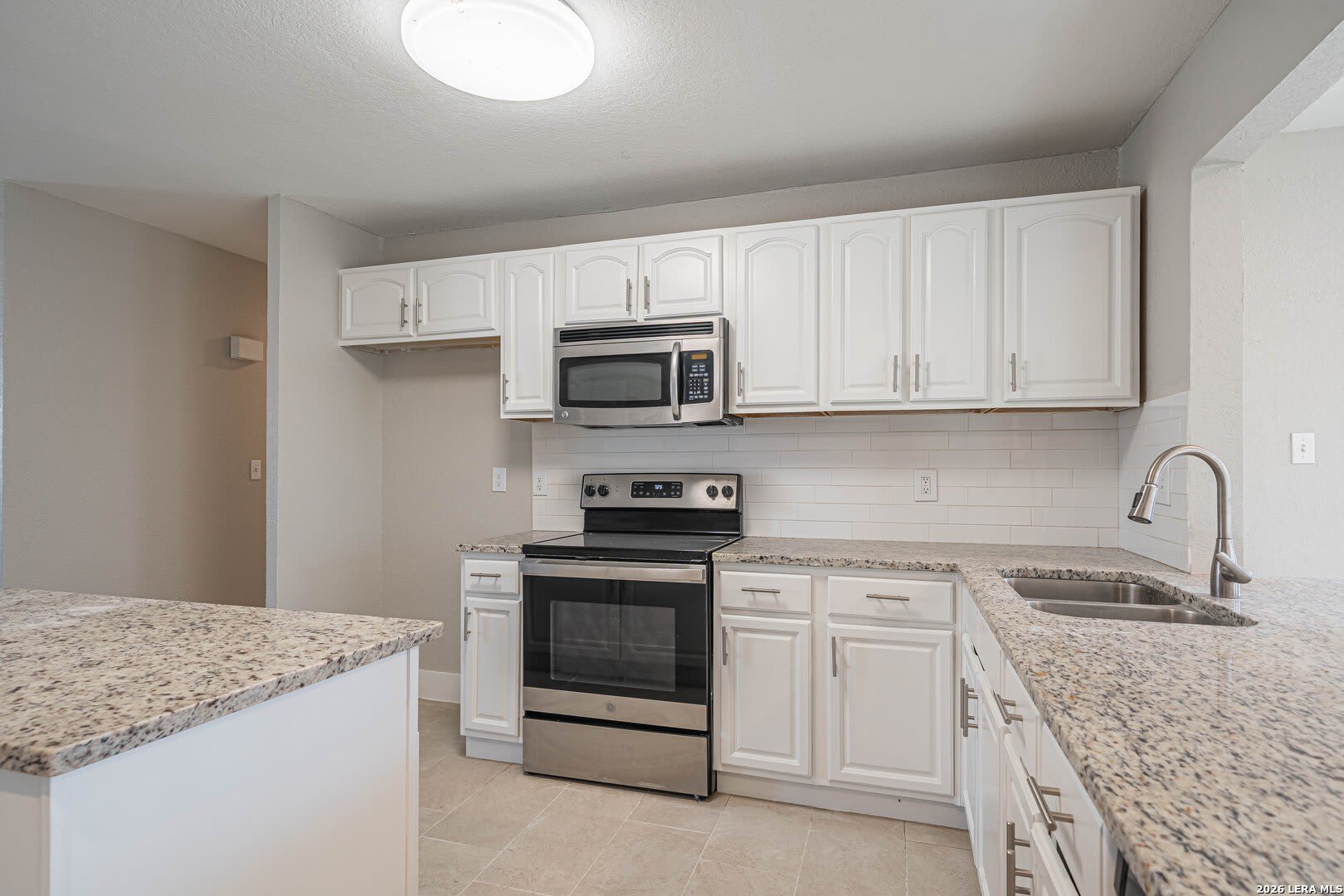 7334 GLEN HART – photo 5