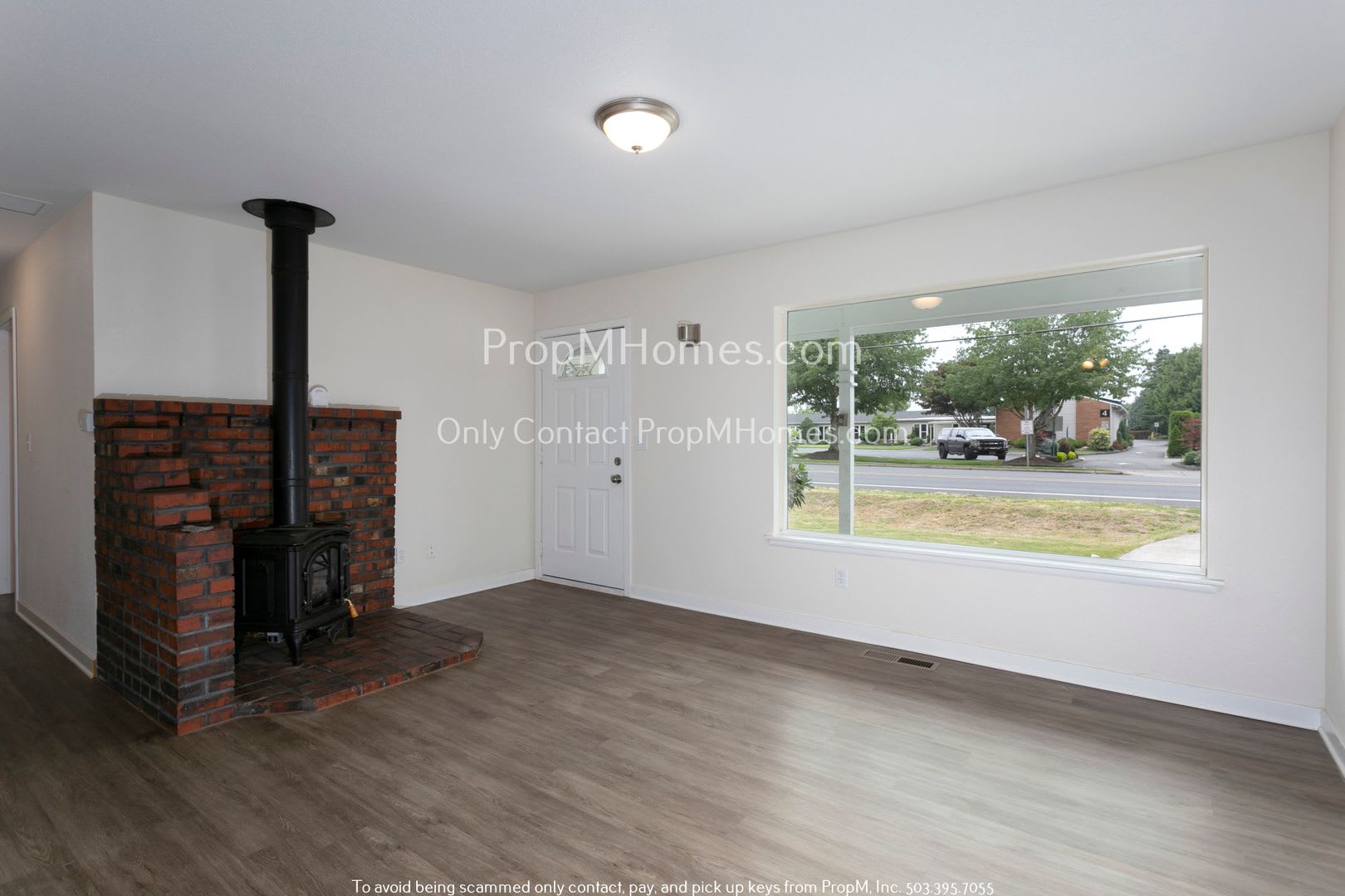 Beautiful Beaverton Ranch-Style Three Bedroom Home! – photo 2