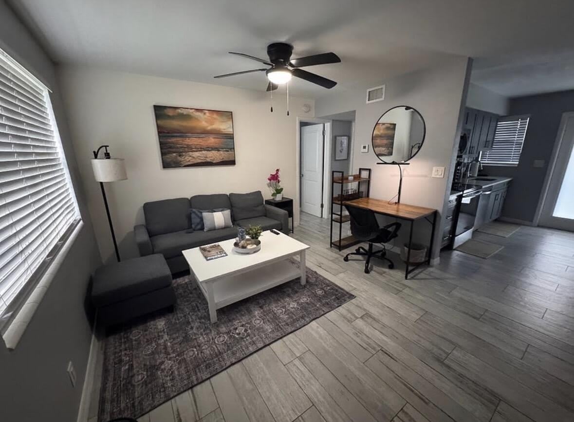136 Akron Street – photo 3