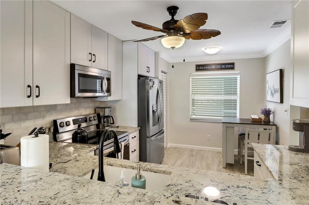 1358 Derbyshire Ct – photo 5