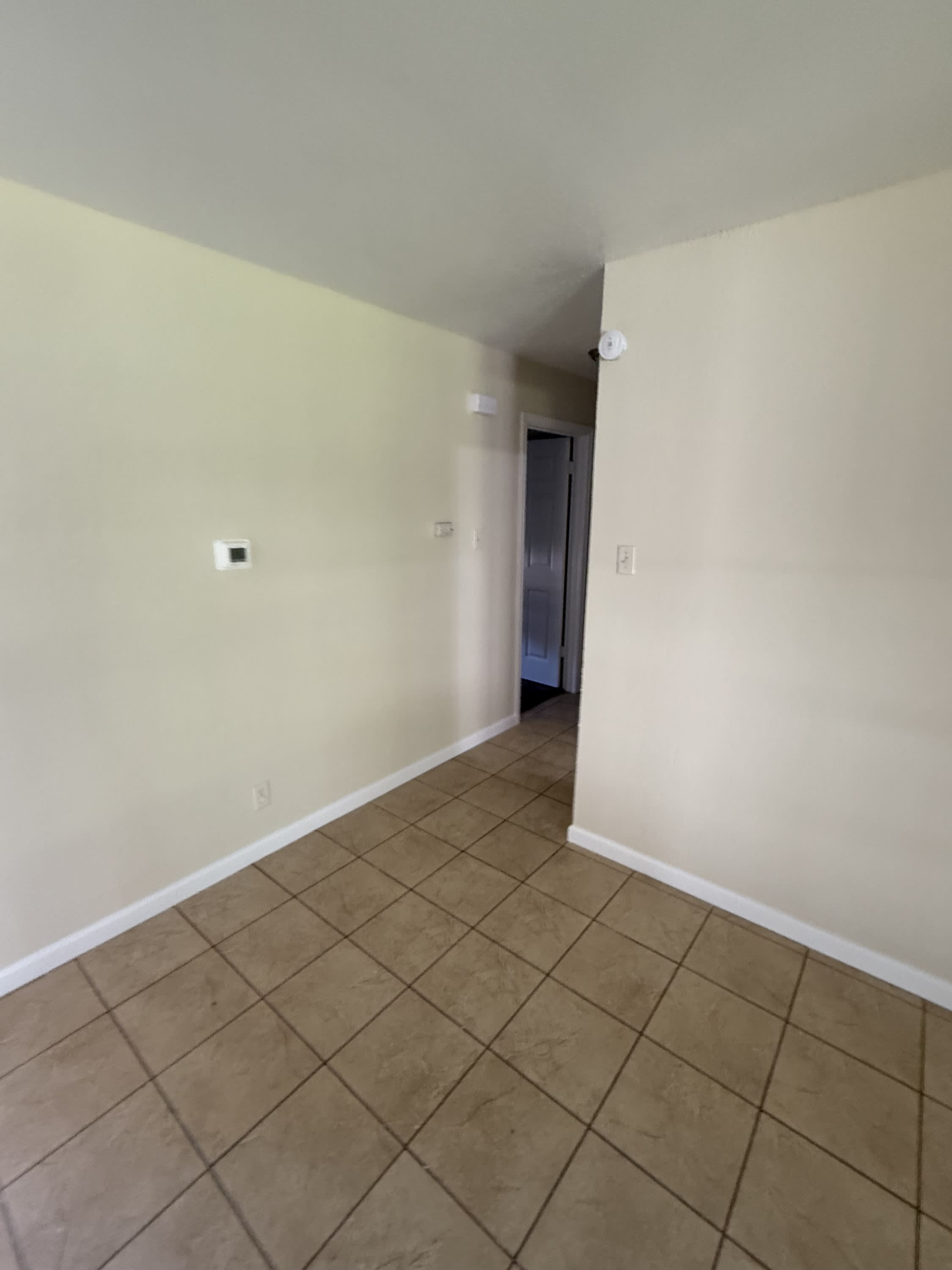 309 Currie Avenue – photo 4