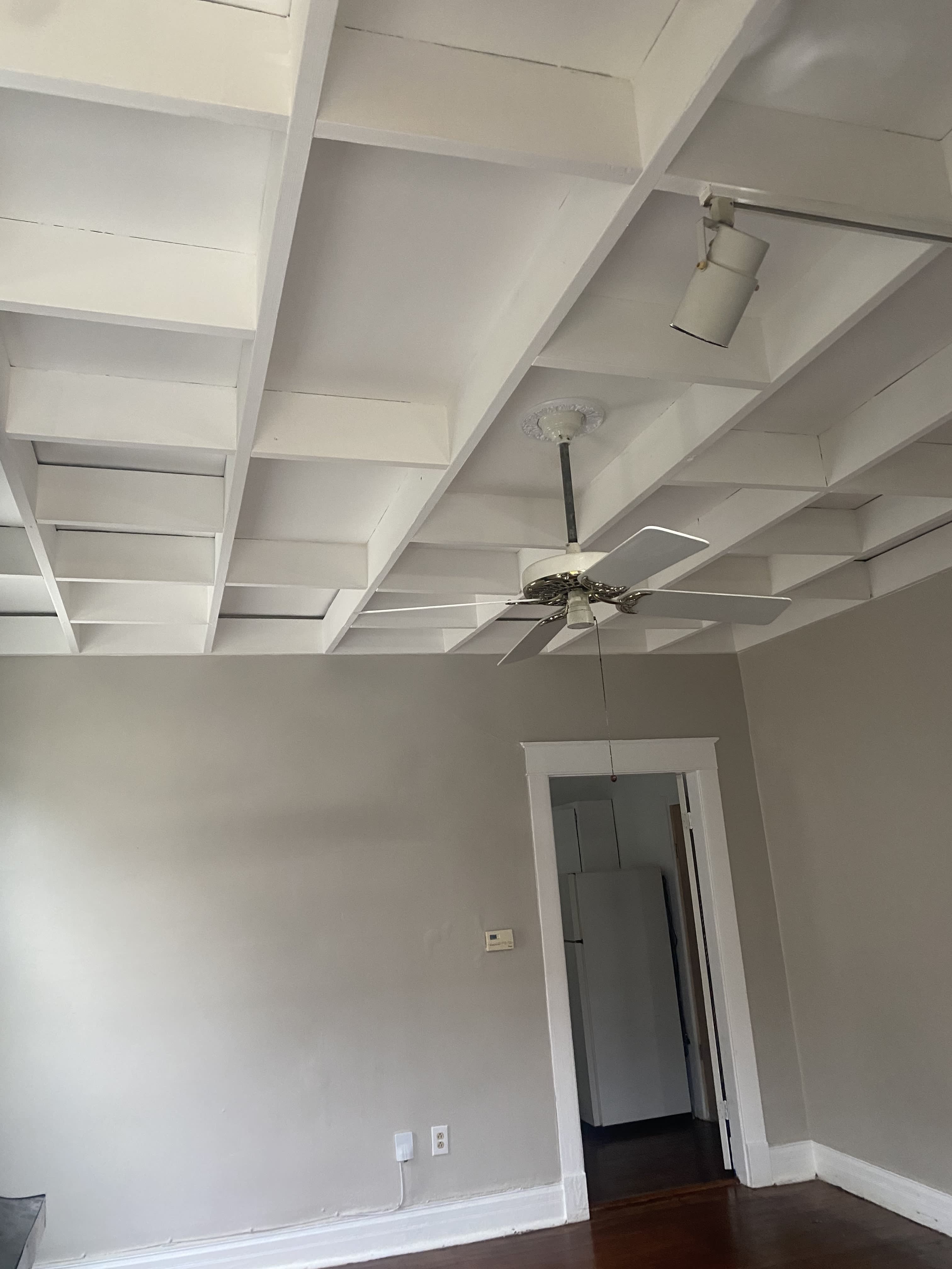 2096 Court Ave – photo 4