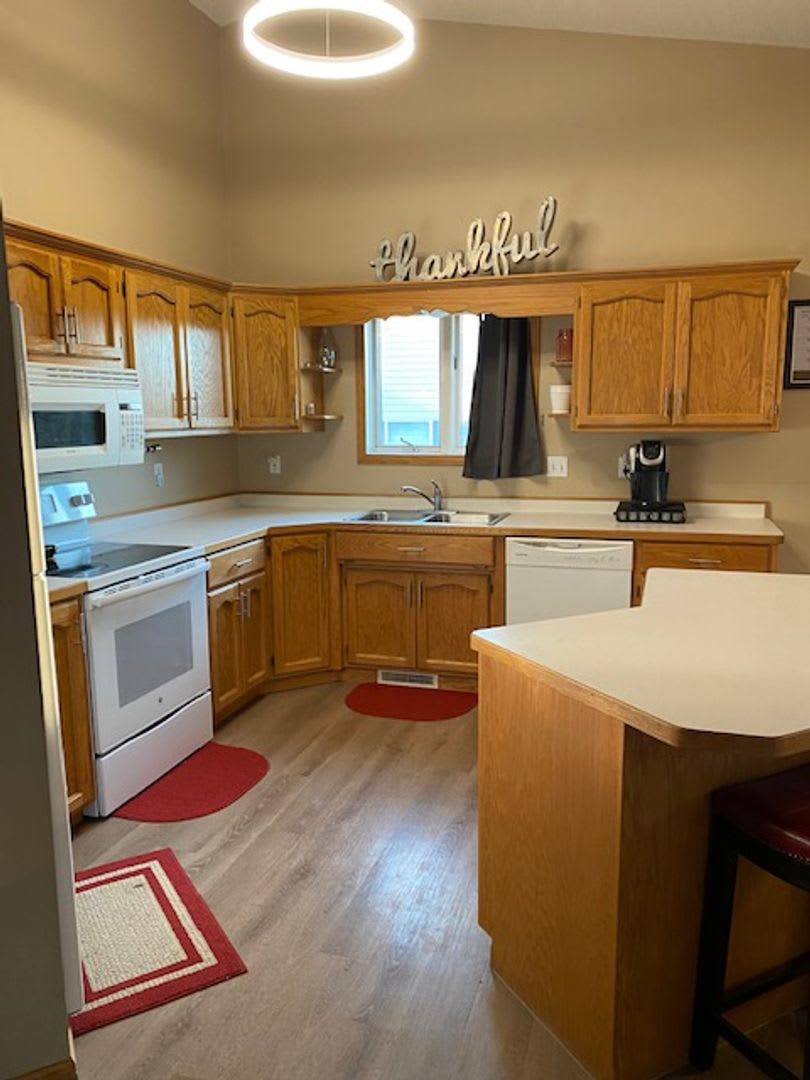 3 Bedroom 2 Bathroom Twinhome For Rent – photo 5