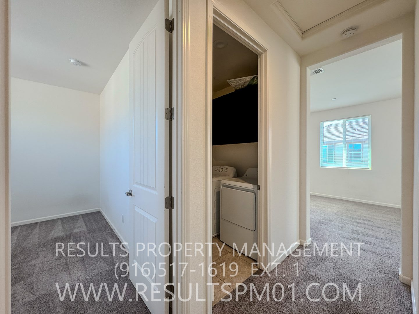 Gorgeous luxury Home! Great price! Spacious 4 bedroom w/Loft – photo 5