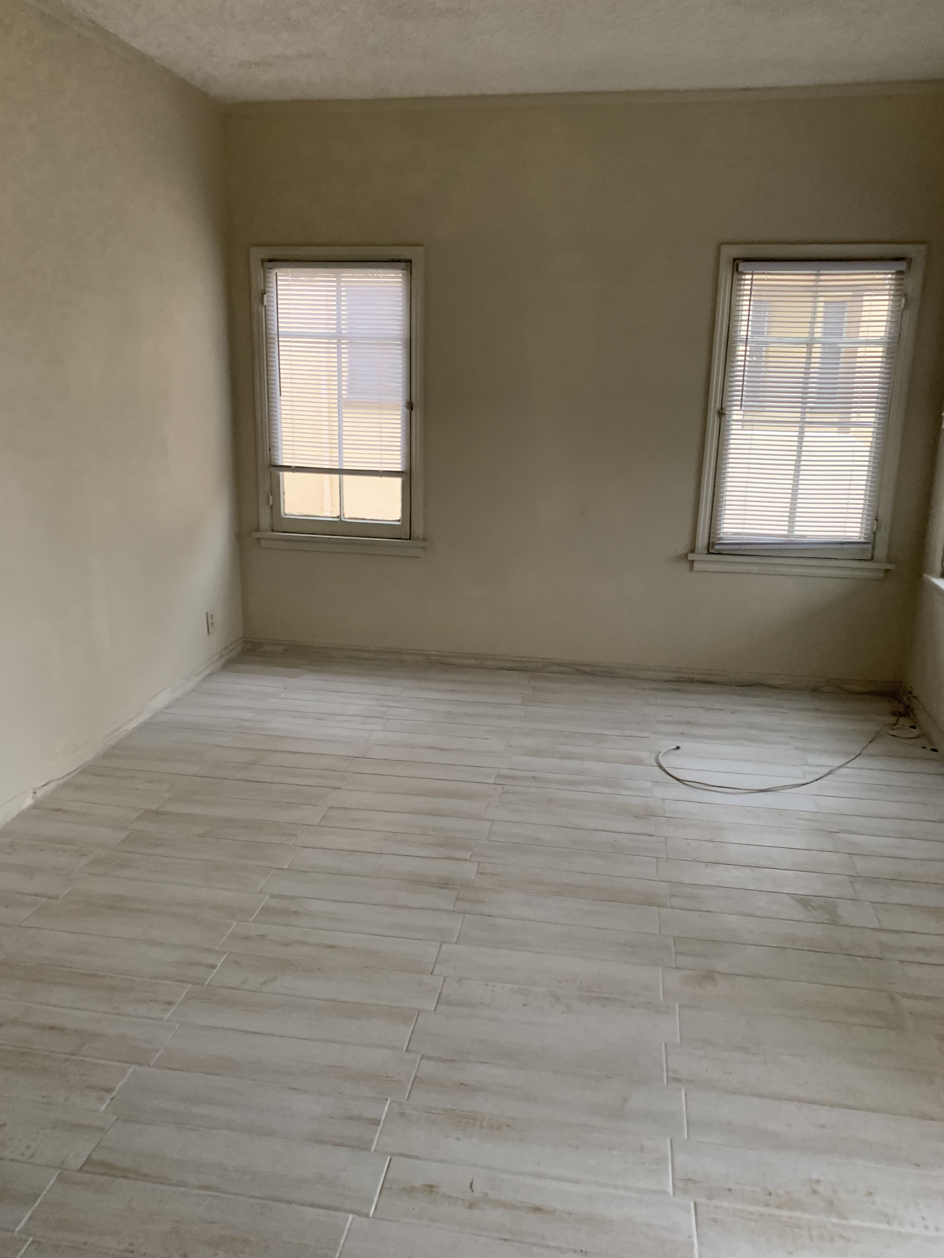 824 1/2 S Curson Ave – photo 3