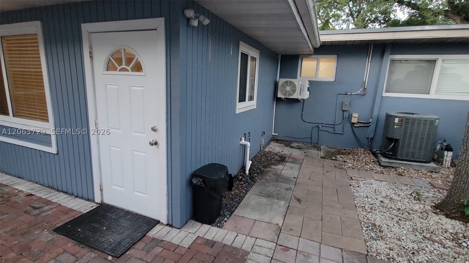 1115 Sw 25Th Ave – photo 4