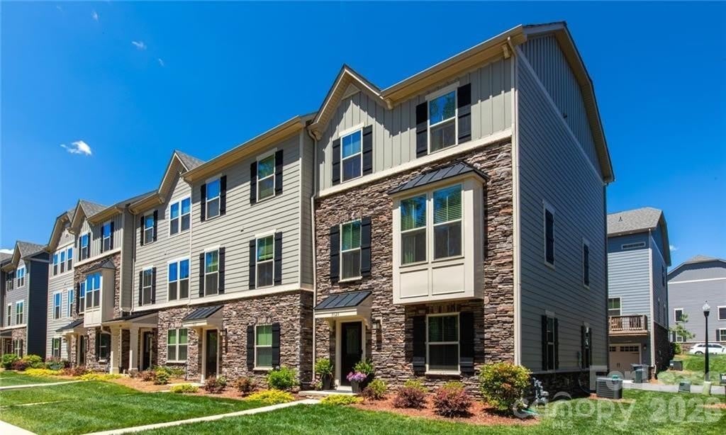 3023 Salix Bend Drive – photo 2