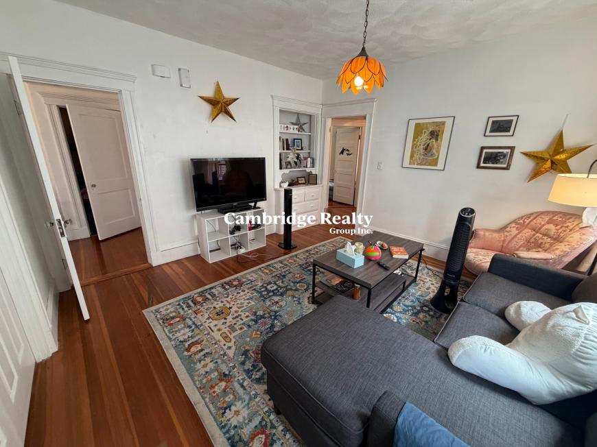 102 West Adams St. – photo 2