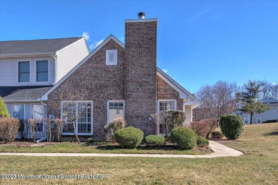 337 Devon Place – photo 1