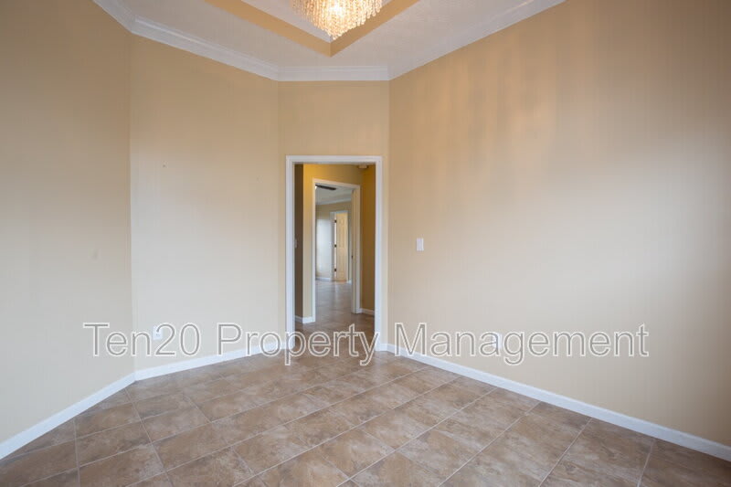 25 Kalin Street – photo 2
