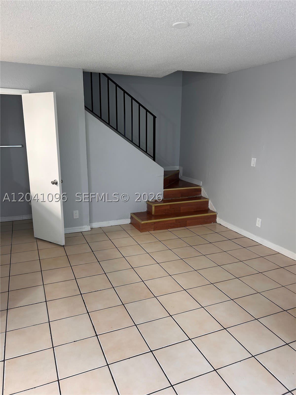 2091 Ilene DR – photo 3