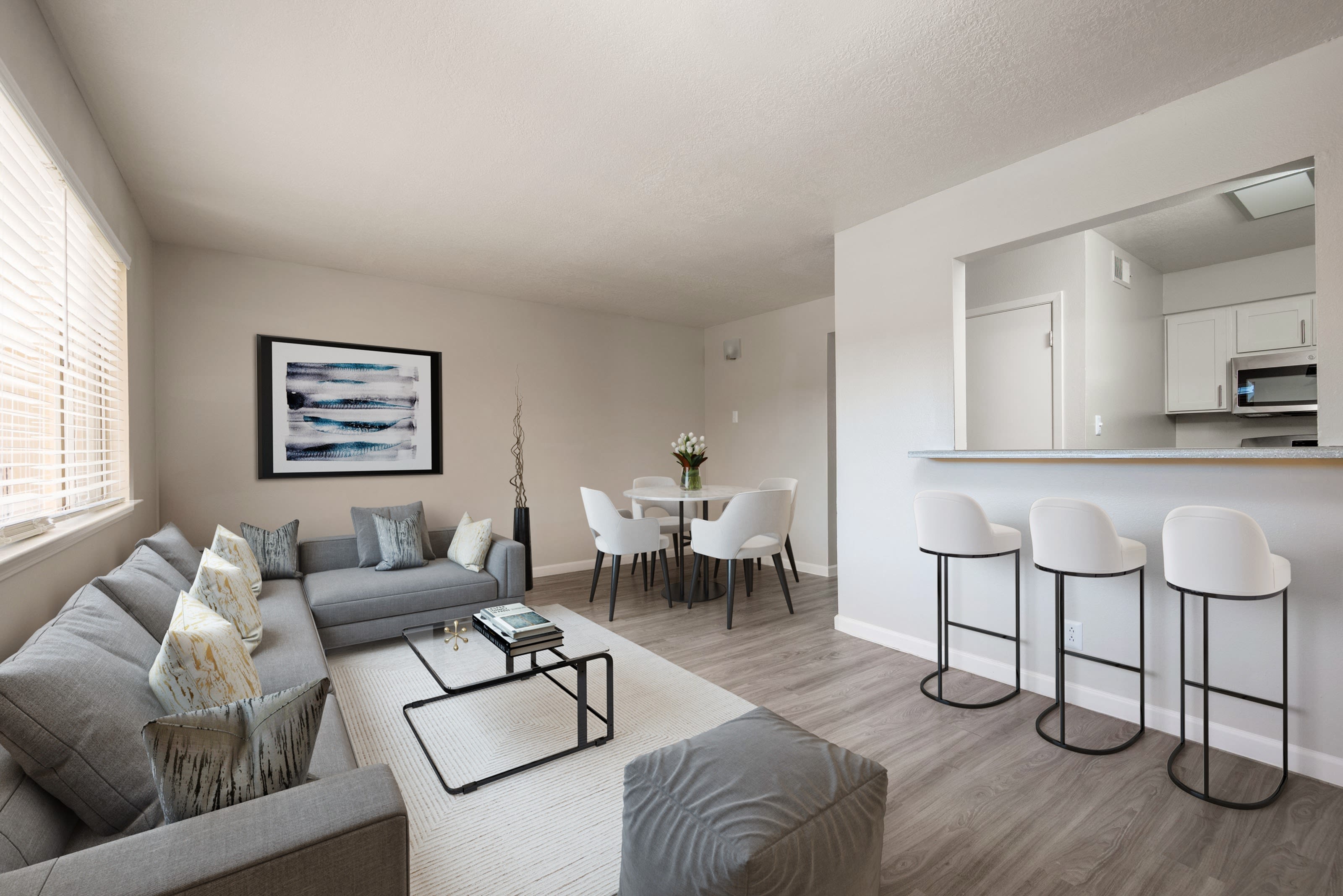 Monterey Manor Apartments – photo 2