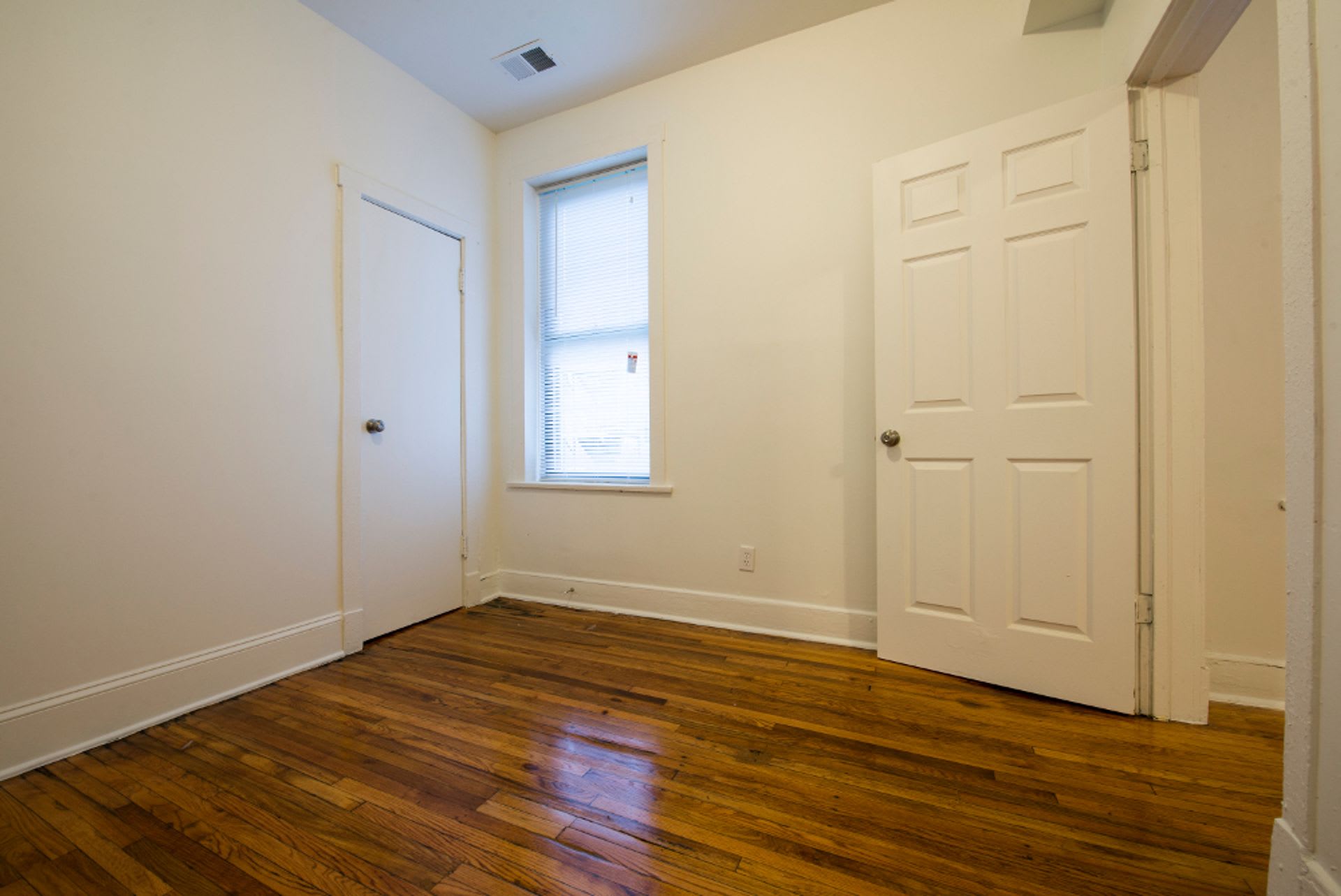 5901 S Michigan Ave – photo 5
