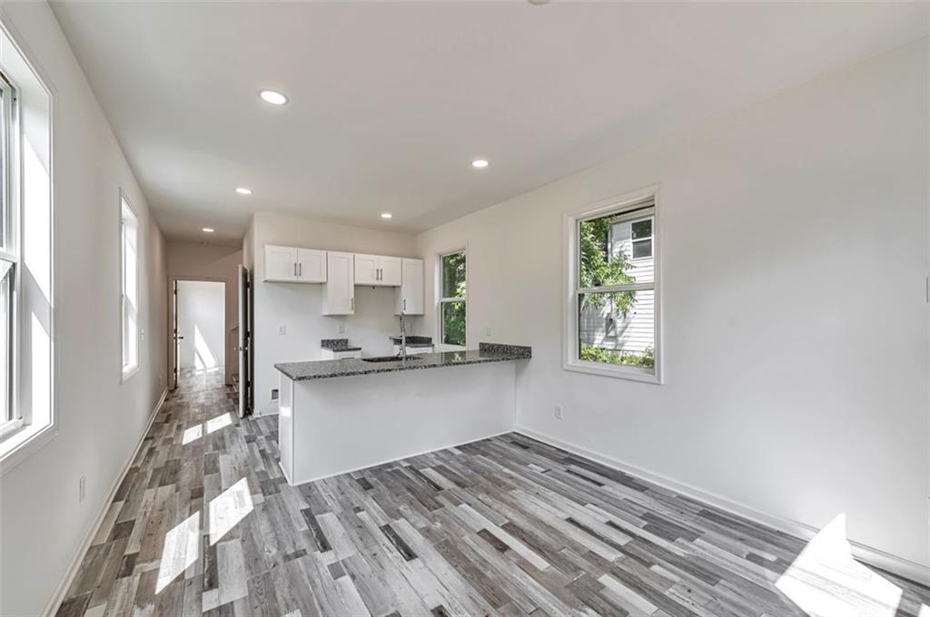 837 Smith Street Southwest – photo 4
