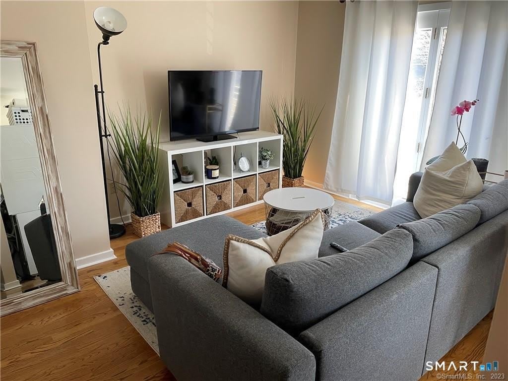 341 Main Street – photo 4