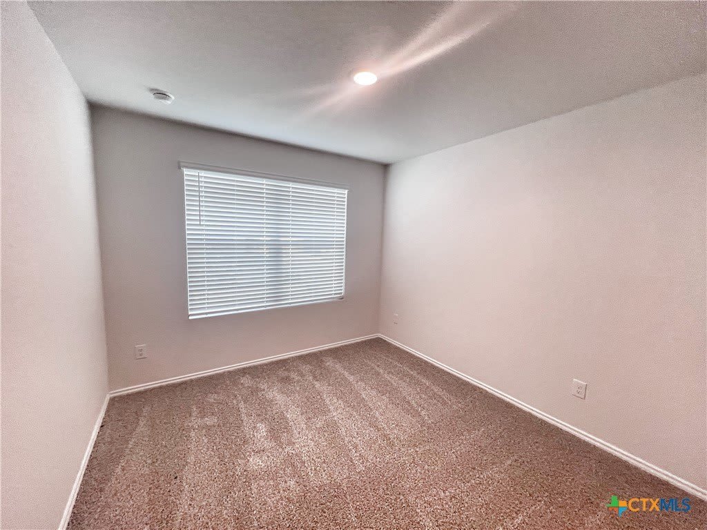 1644 Layne Loop – photo 3