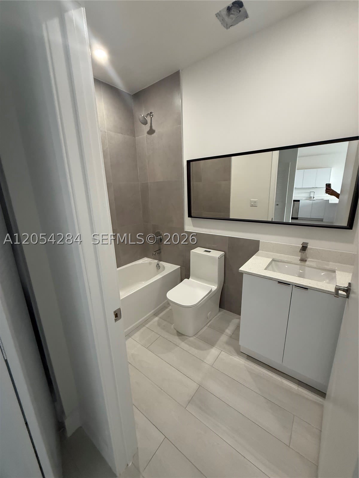 1091 E 17th St – photo 3