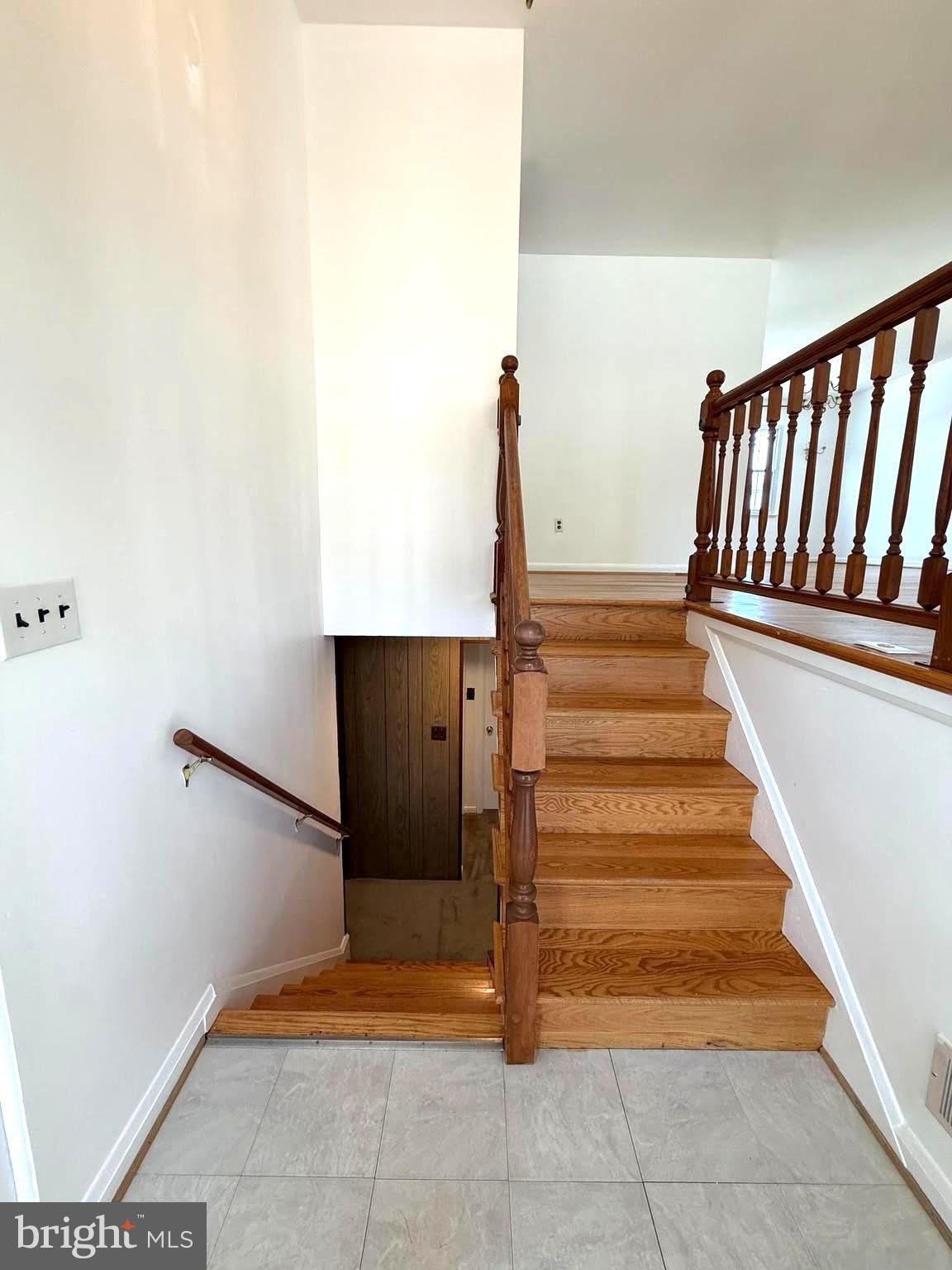 1234 PLEASANT VALLEY Drive – photo 2