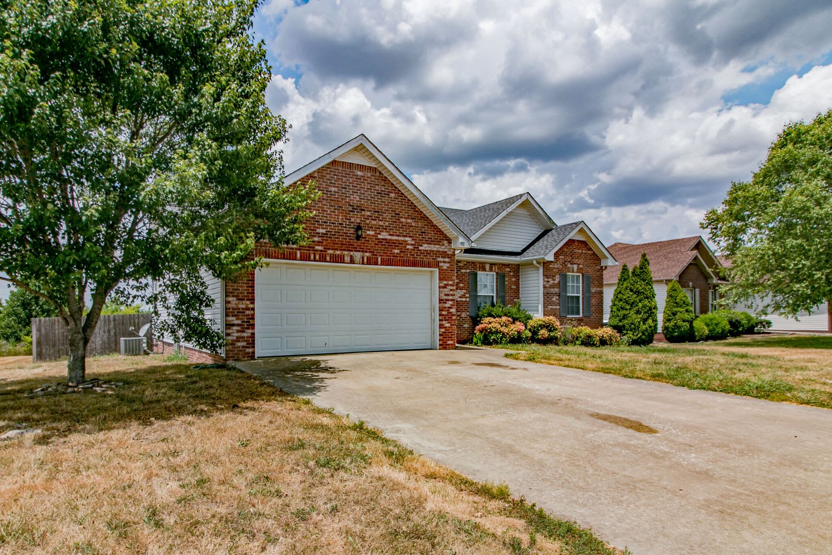 988 Chardea Ct (For Rent) – photo 2