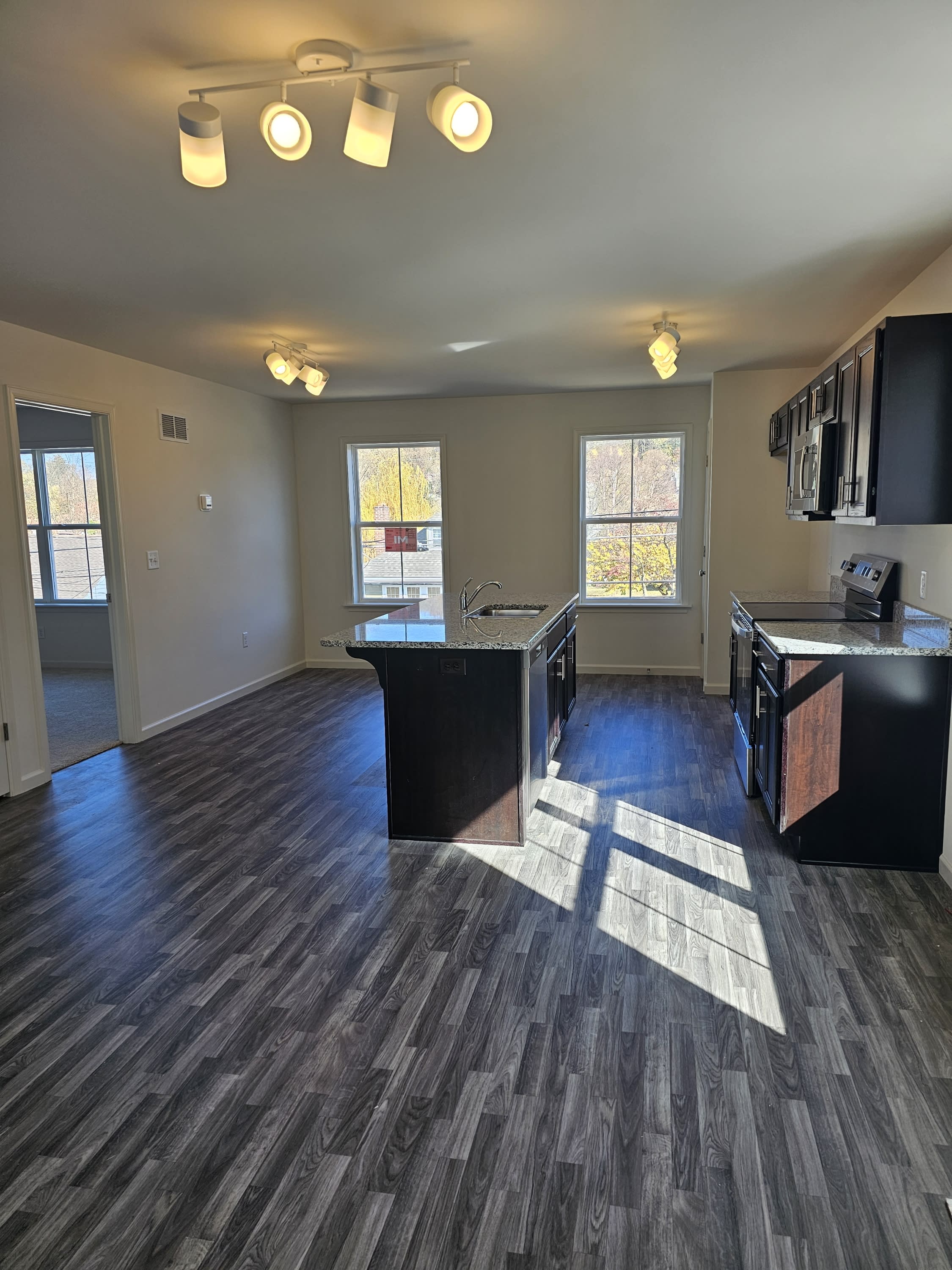 231 E Fulton St – photo 2