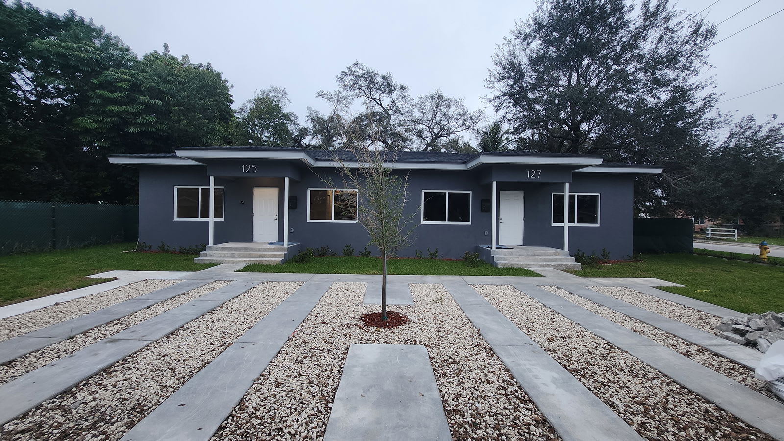 125 Northeast 184th Terrace – photo 1