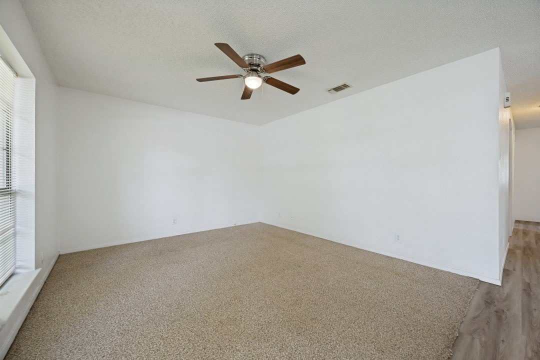 808 W Belden Street – photo 3