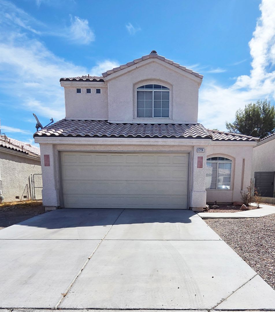 3-Bedroom Home Near Summerlin with 3 Full Baths & 2-Car Garage – photo 2