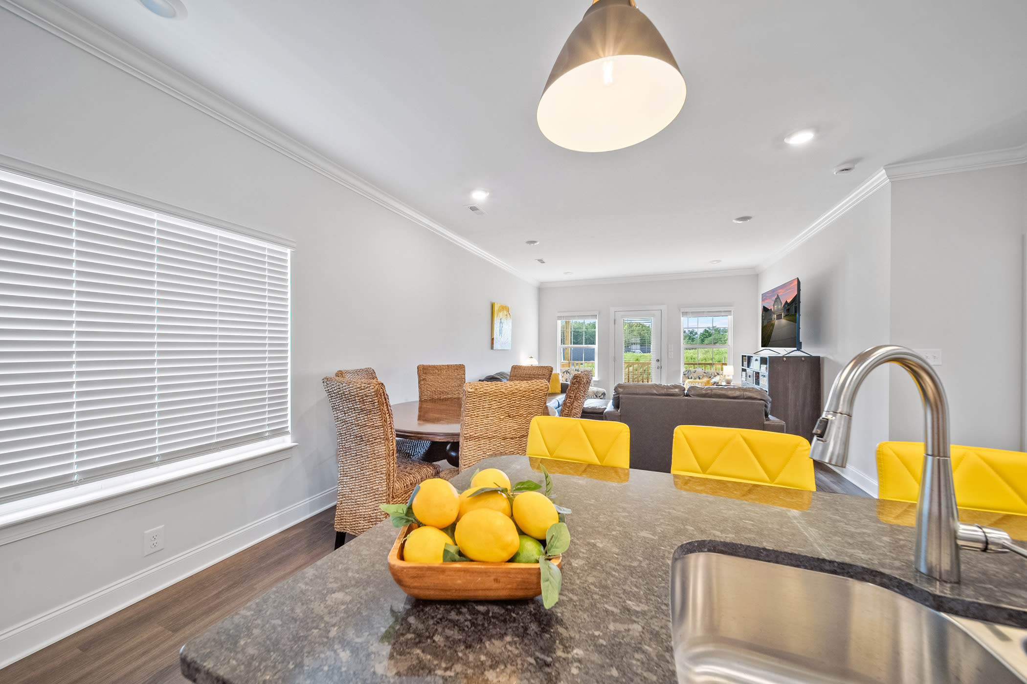 1621 Spring Berry Ln – photo 4