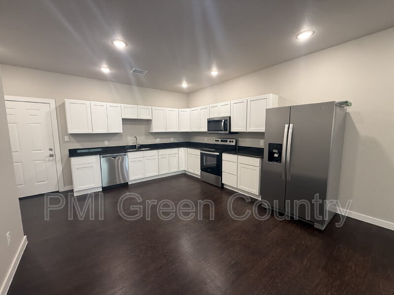 Windrush Townhomes – photo 5