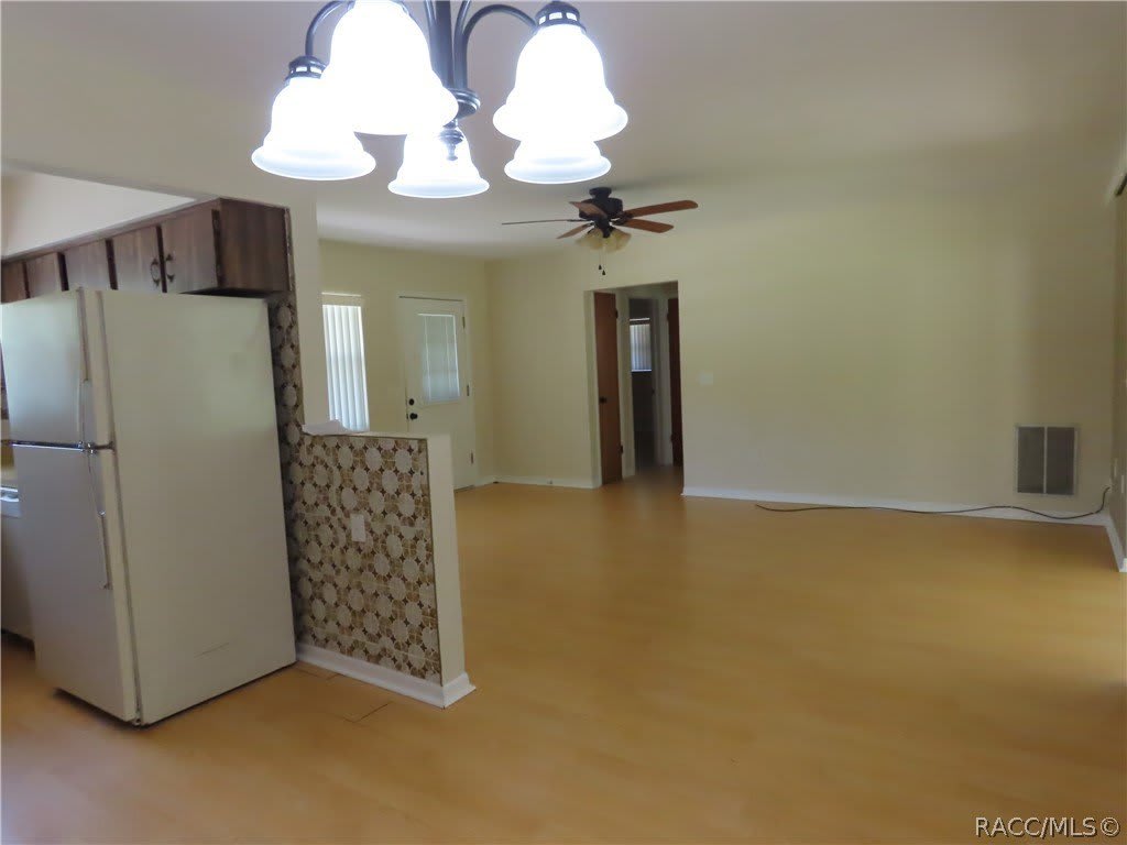 6633 E Holly Street – photo 2
