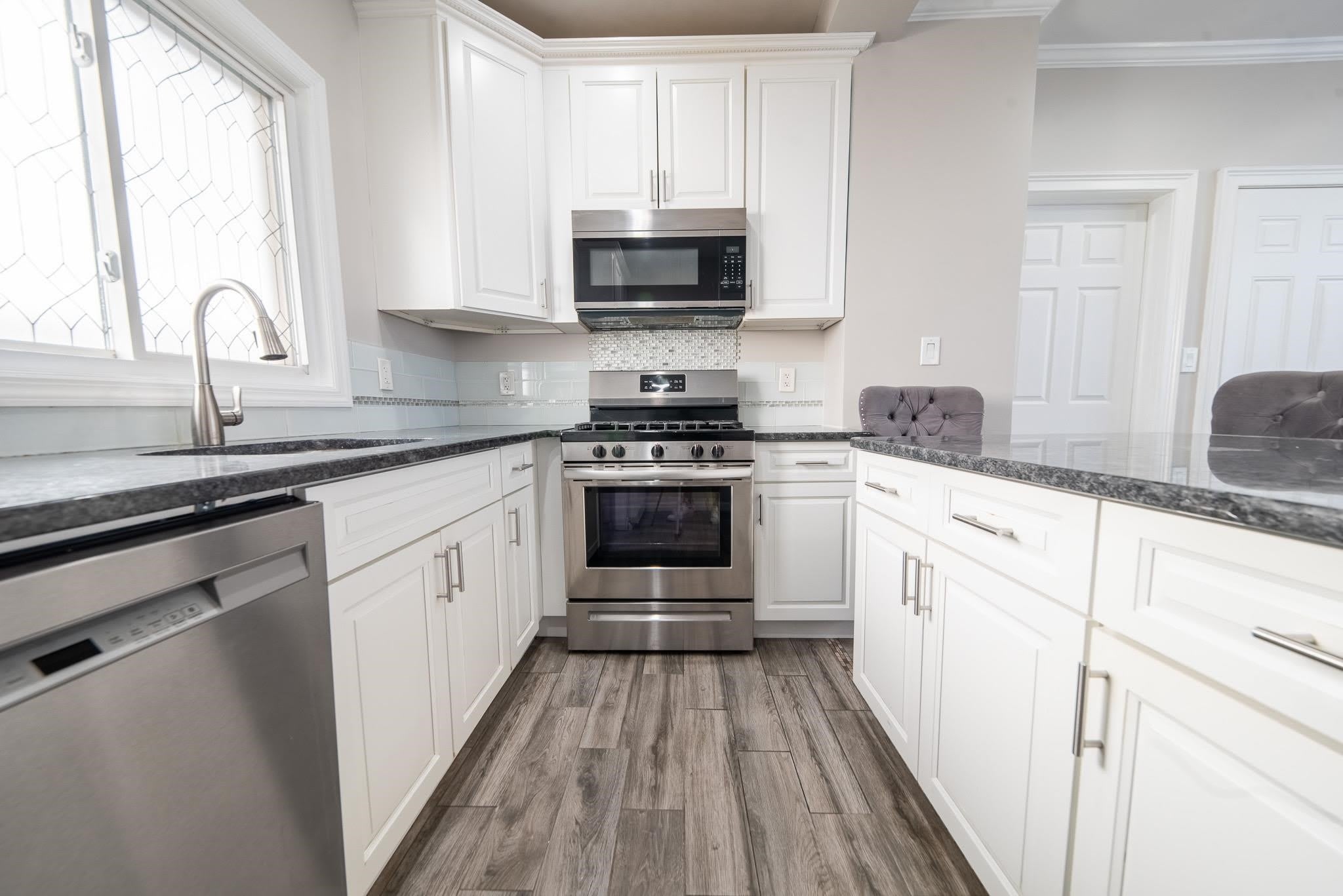 217 SOUTH ST – photo 4