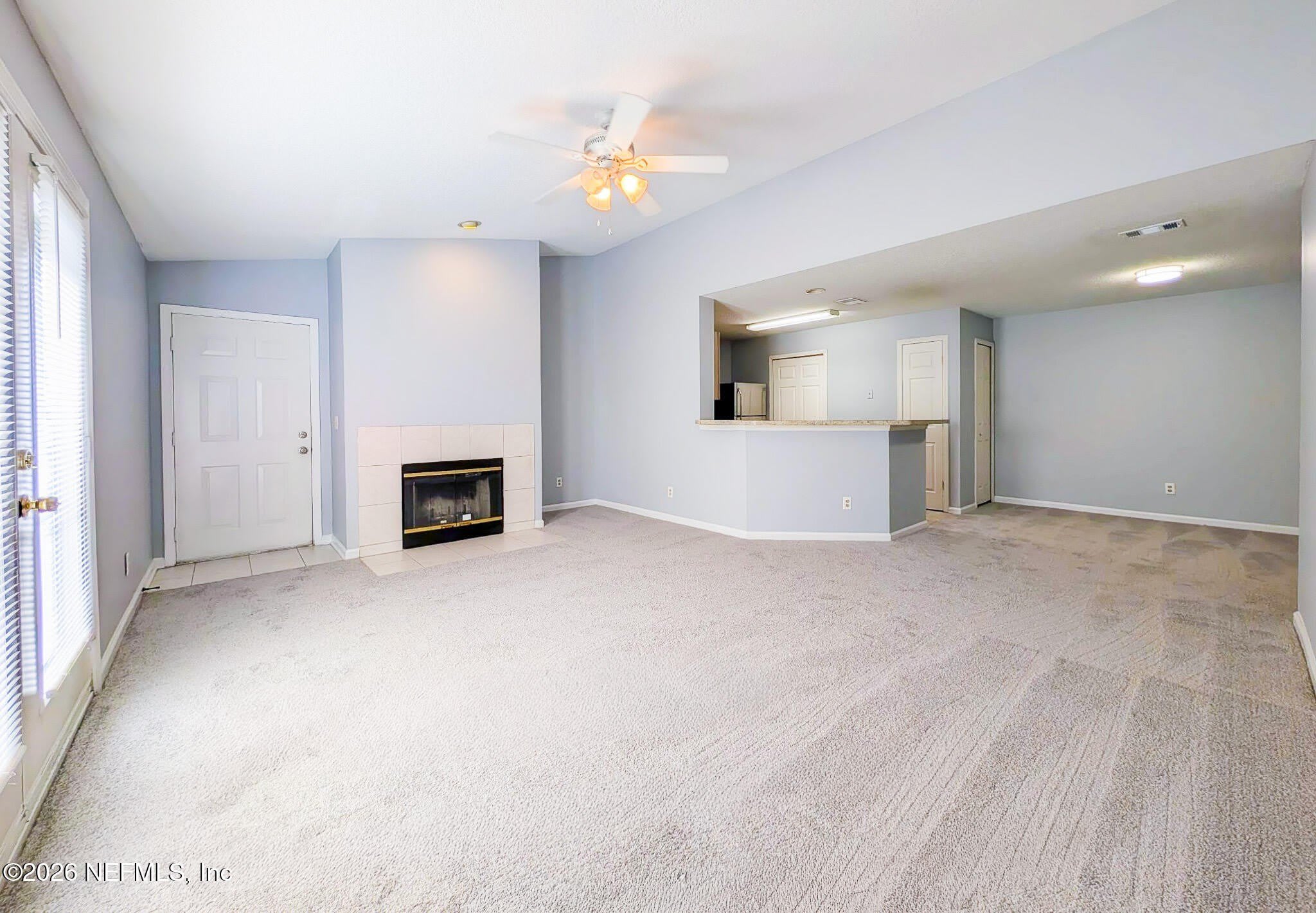13715 Richmond Park Drive N – photo 3